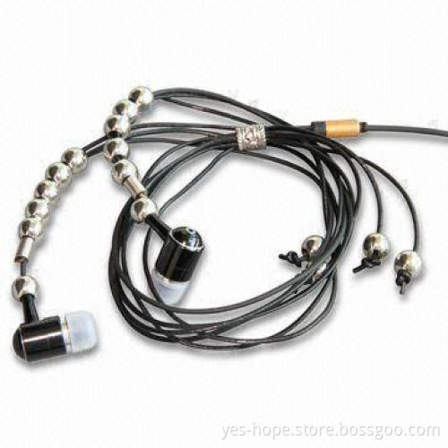 Handsfree Wired Earphones with Digital Stereo Sound, 20Hz to 20kHz Frequency and 3.5mm Stereo Plug